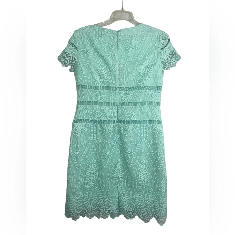 Katherine Kelly pastel green eyelet embroidered sheath dress. Size 10 GUC - Picture 2 of 7